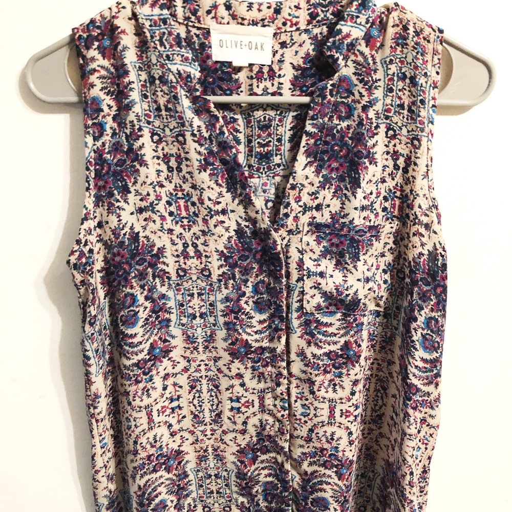 Olive and Oak sleeveless bohemian tunic